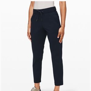 Lululemon On the Fly 7/8 Pant, Navy